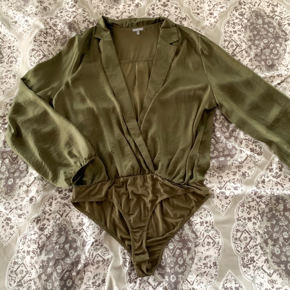 Green snap blouse